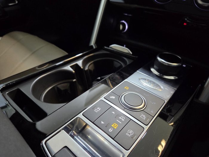 2018 Land Rover Discovery SD6 HSE