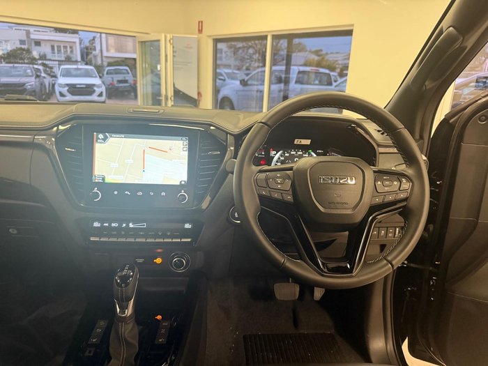 2024 Isuzu D-MAX BLADE