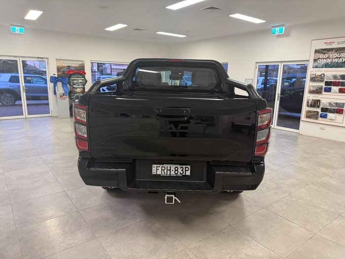 2024 Isuzu D-MAX BLADE