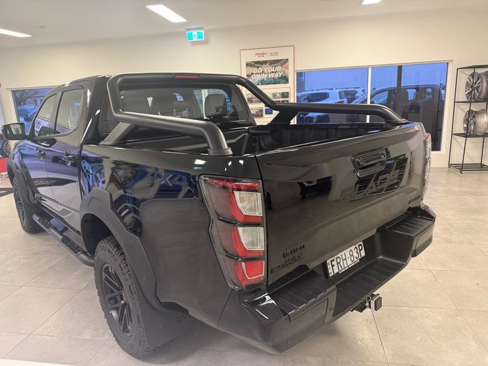 2024 Isuzu D-MAX BLADE