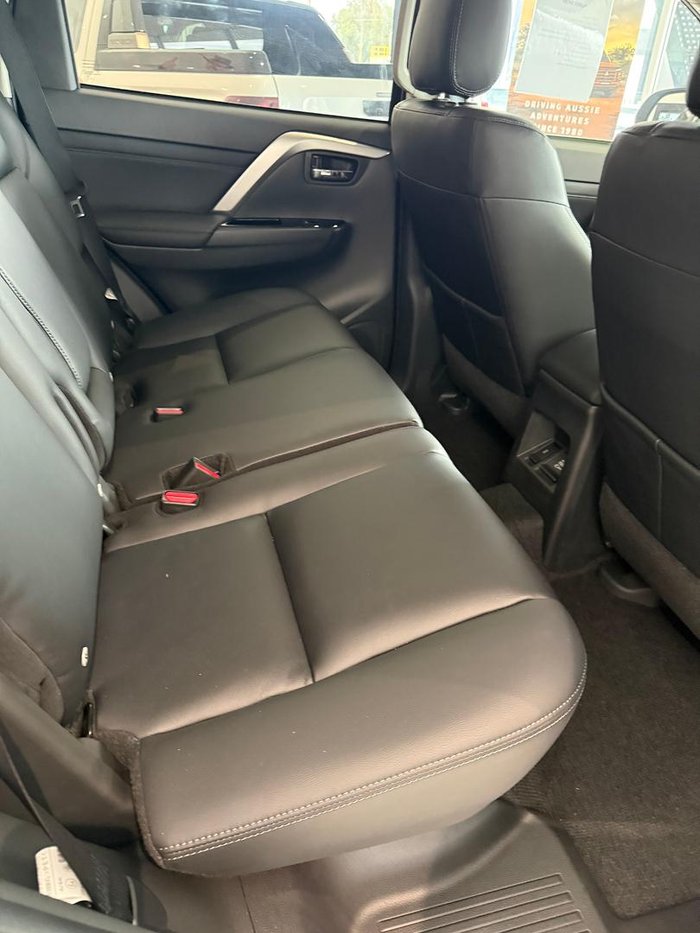 2024 Mitsubishi Pajero Sport GLS