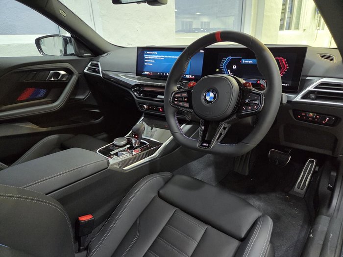 2025 BMW M2