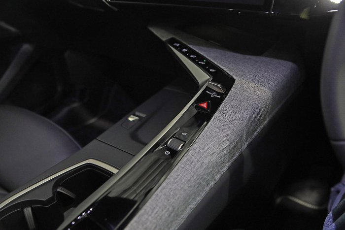 2025 Peugeot 3008 GT Premium Hybrid P64 MY25 Perla Nera Black