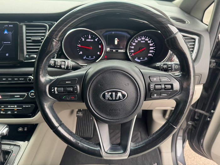 2017 Kia Carnival Platinum