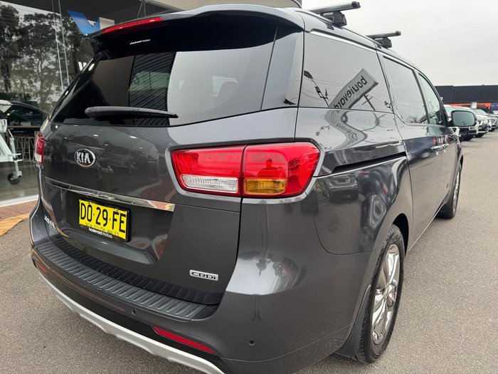 2017 Kia Carnival Platinum