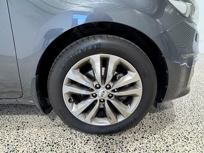 2017 Kia Carnival Platinum