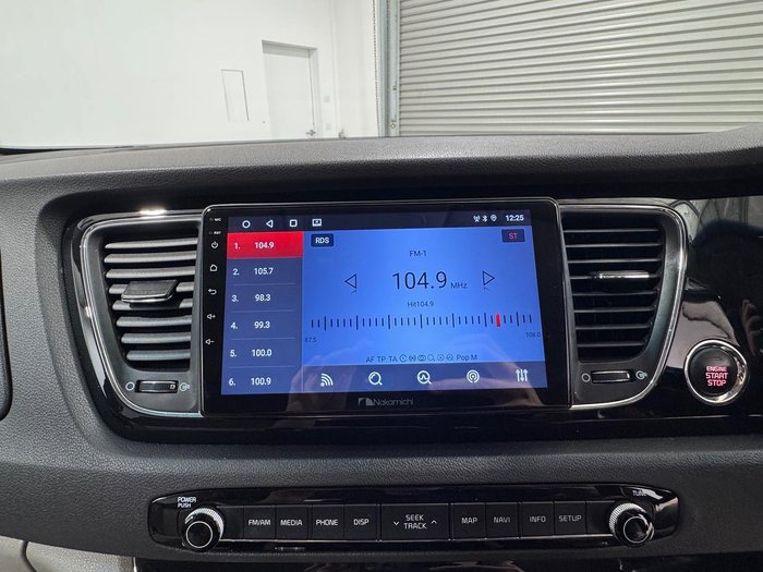 2017 Kia Carnival Platinum