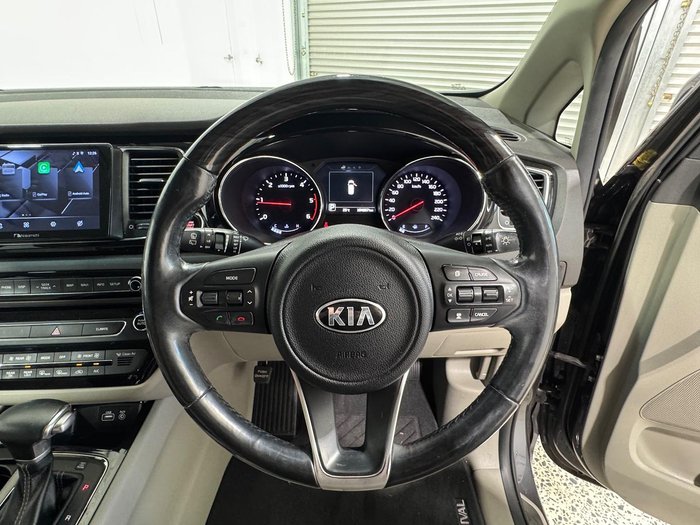 2017 Kia Carnival Platinum