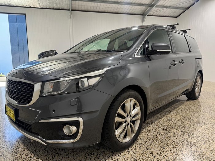 2017 Kia Carnival Platinum