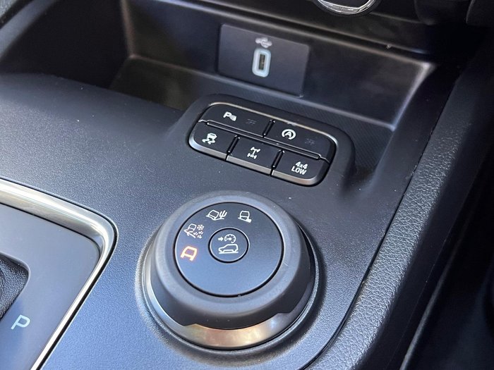 2021 Ford Everest Sport