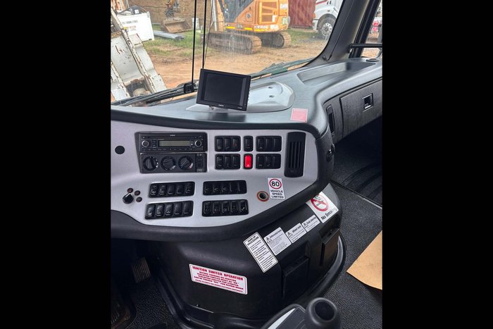 2015 DEMAG AC100 4L