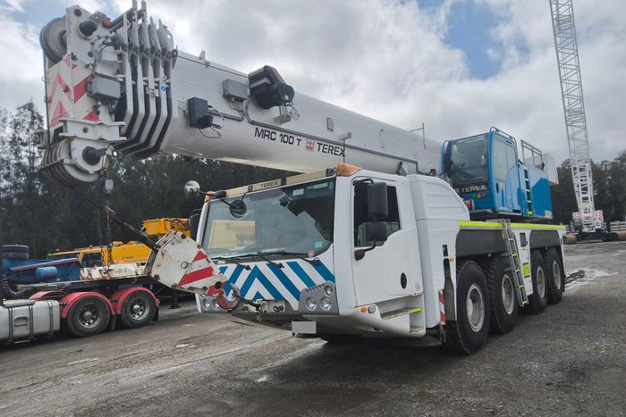 2015 DEMAG AC100 4L