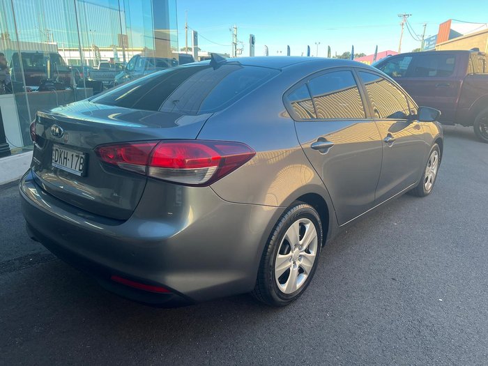 2016 Kia Cerato Si
