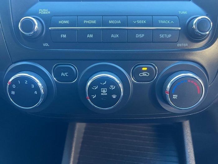 2016 Kia Cerato Si