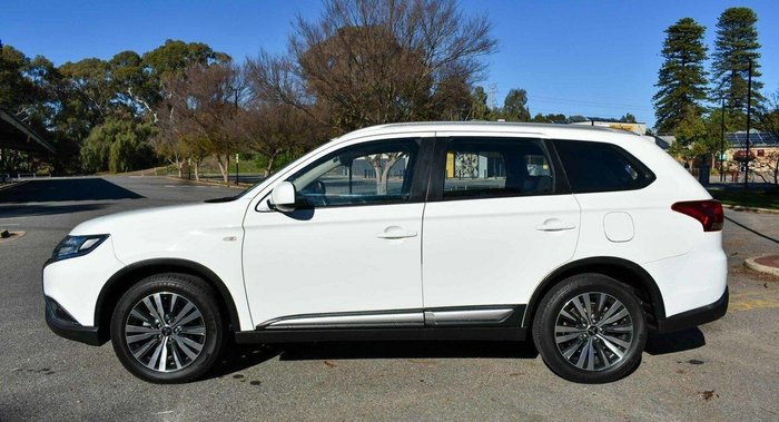 2018 Mitsubishi Outlander ES