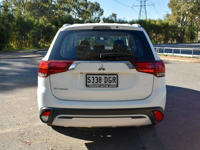 2018 Mitsubishi Outlander ES