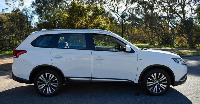 2018 Mitsubishi Outlander ES