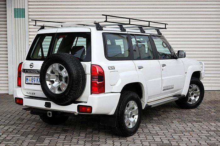 2013 Nissan Patrol ST