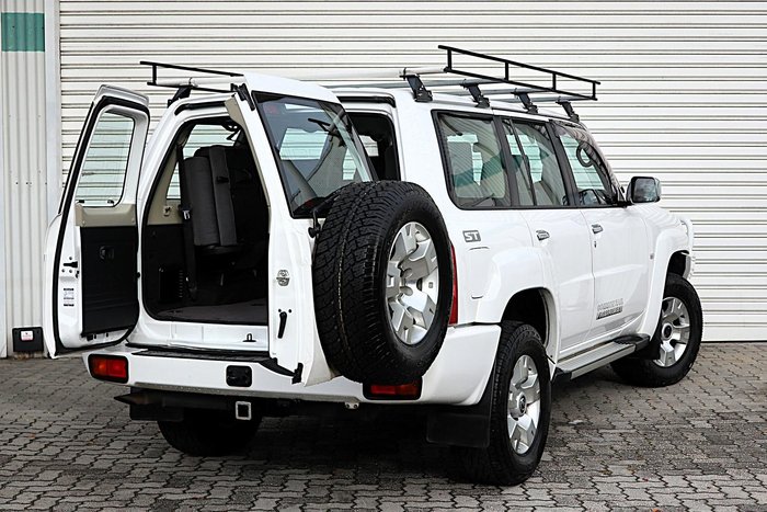 2013 Nissan Patrol ST