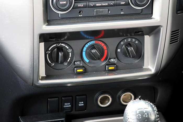 2013 Nissan Patrol ST