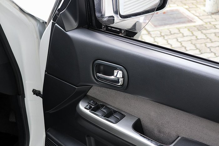 2013 Nissan Patrol ST