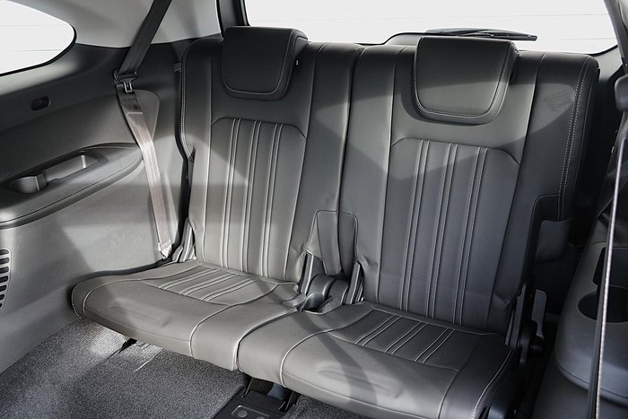 2023 Isuzu MU-X LS-T