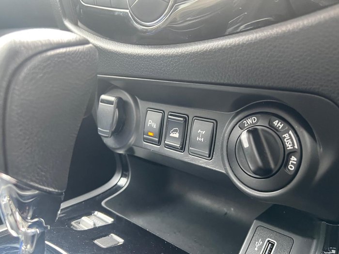 2024 Nissan Navara PRO-4X