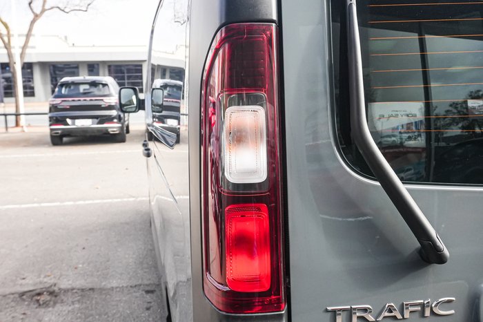 2024 Renault Trafic Premium Low Roof LWB EDC