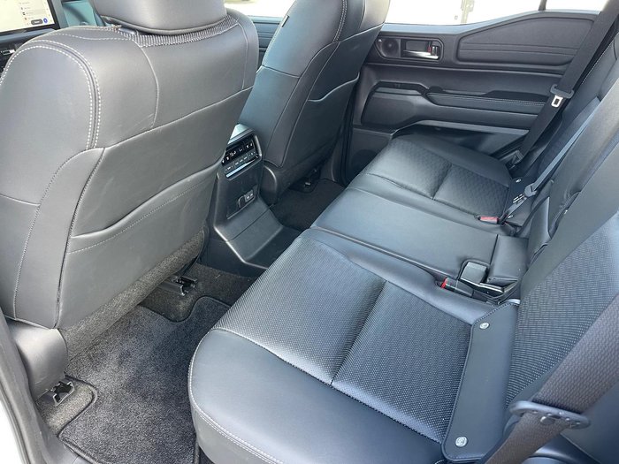2025 Toyota Landcruiser Prado Kakadu