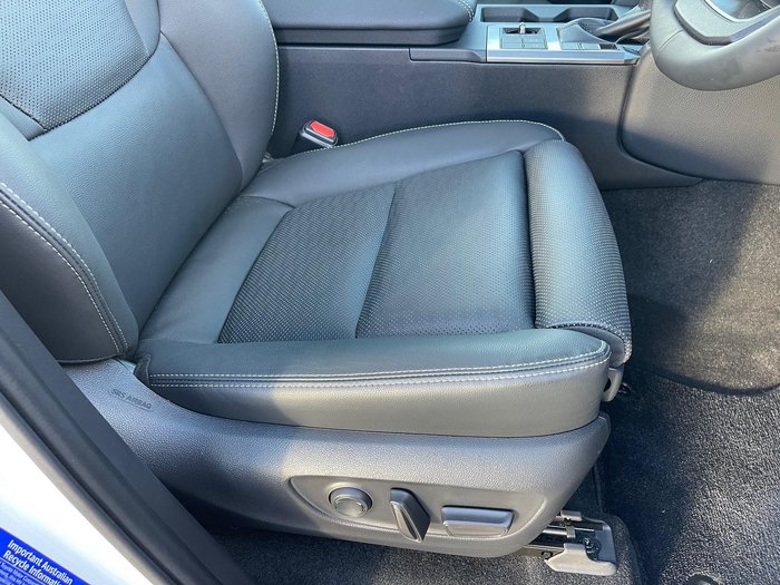 2025 Toyota Landcruiser Prado Kakadu