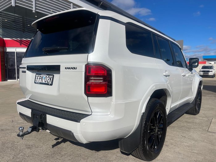 2025 Toyota Landcruiser Prado Kakadu