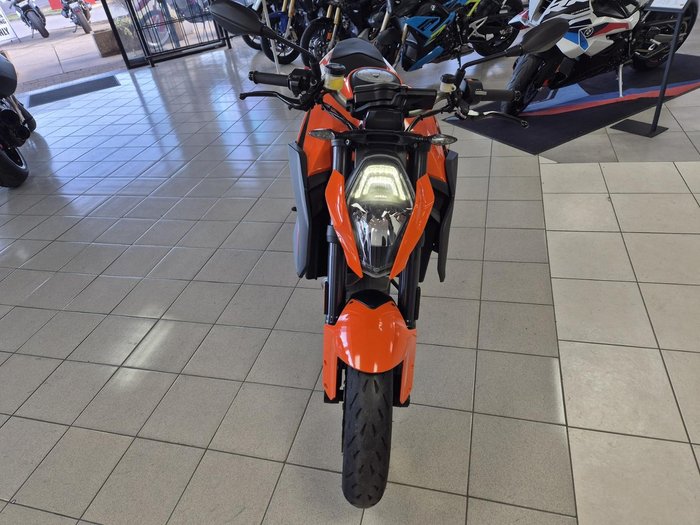 2015 KTM 1290 Super Duke R Super Duke Orange