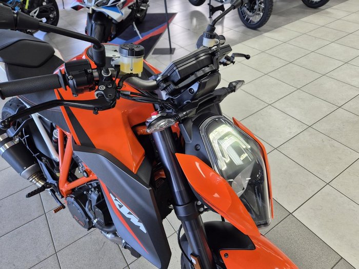 2015 KTM 1290 Super Duke R Super Duke Orange