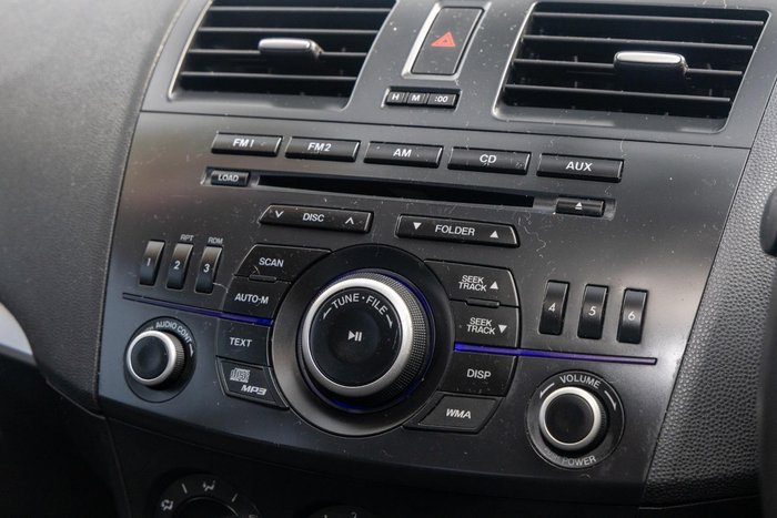 2013 Mazda 3 Neo