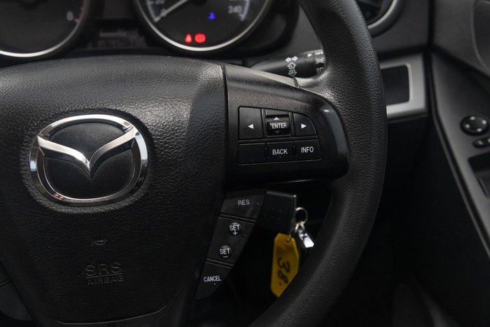 2013 Mazda 3 Neo