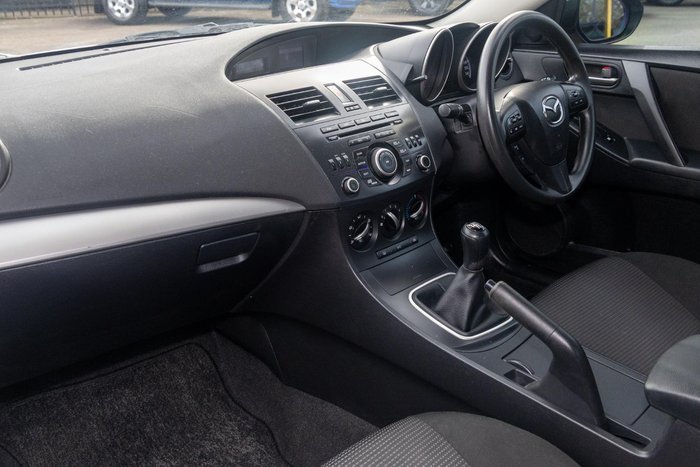 2013 Mazda 3 Neo