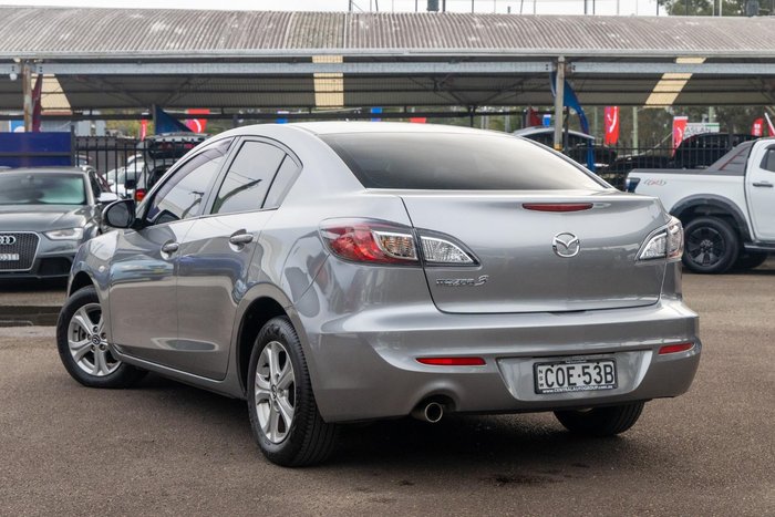 2013 Mazda 3 Neo