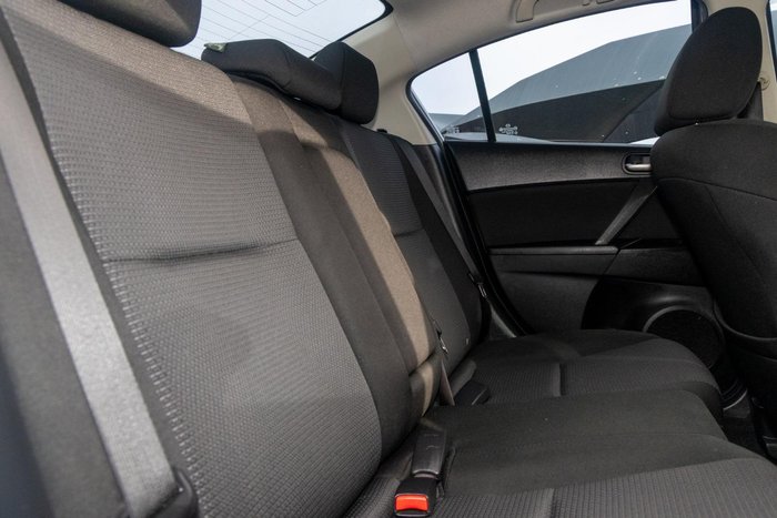 2013 Mazda 3 Neo