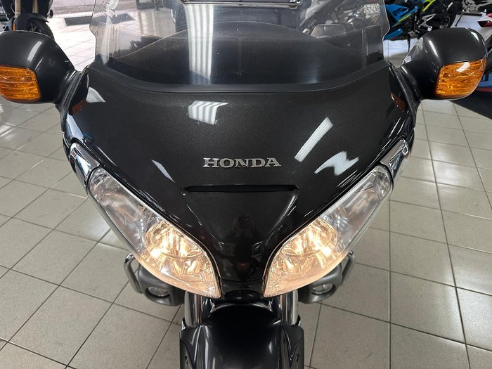 2010 Honda GoldWing Luxury (GL1800) GoldWing Grey