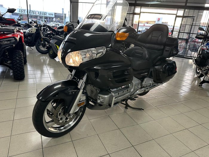 2010 Honda GoldWing Luxury (GL1800) GoldWing Grey