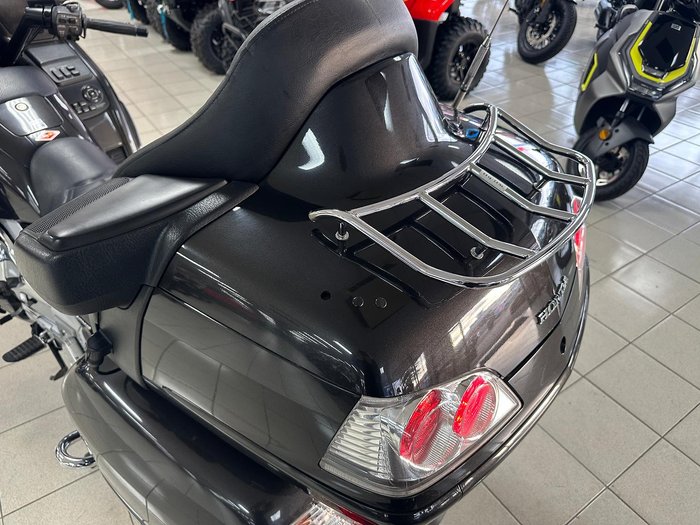 2010 Honda GoldWing Luxury (GL1800) GoldWing Grey