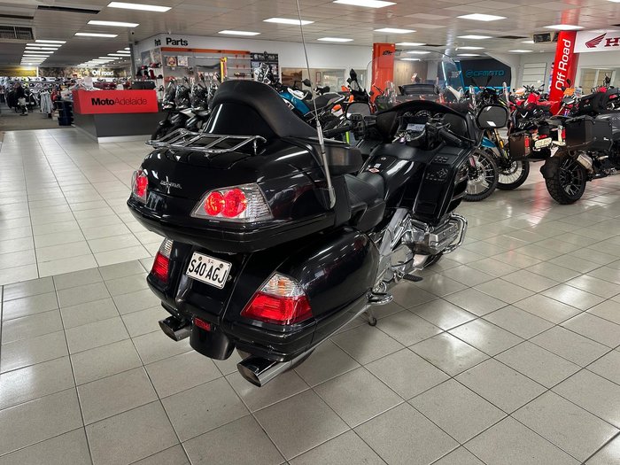 2010 Honda GoldWing Luxury (GL1800) GoldWing Grey