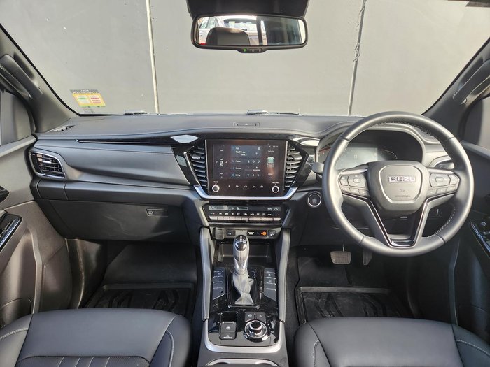 2025 Isuzu MU-X LS-T