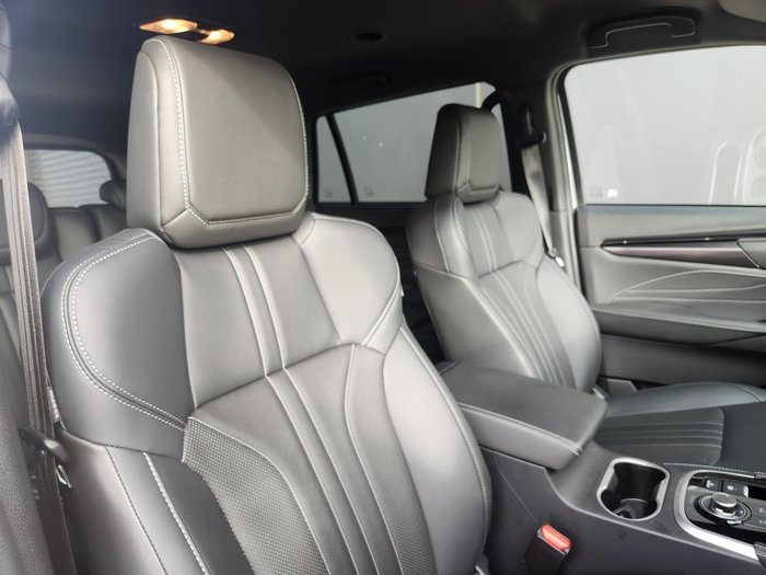 2025 Isuzu MU-X LS-T