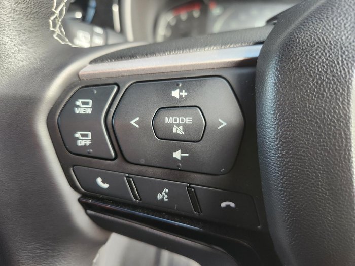 2025 Isuzu MU-X LS-T