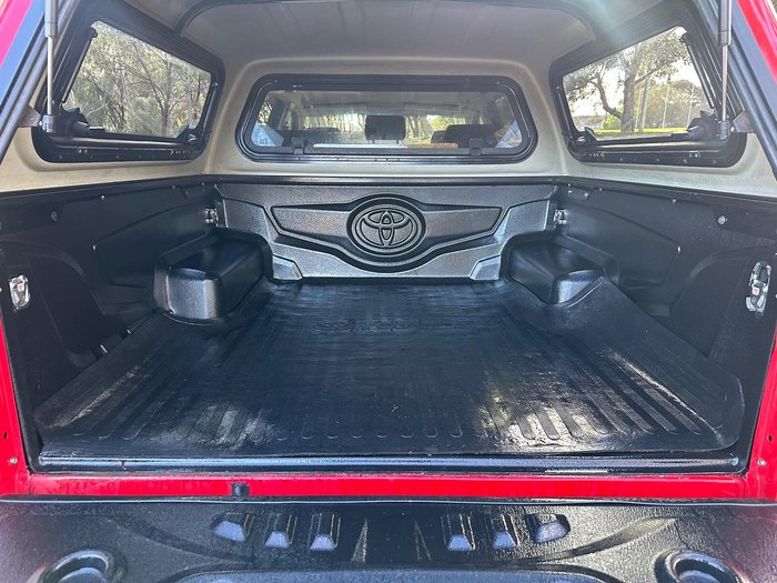 2013 Toyota Hilux SR5