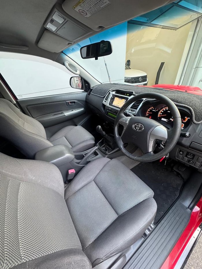 2013 Toyota Hilux SR5