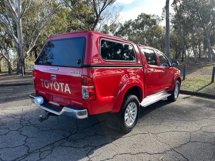 2013 Toyota Hilux SR5