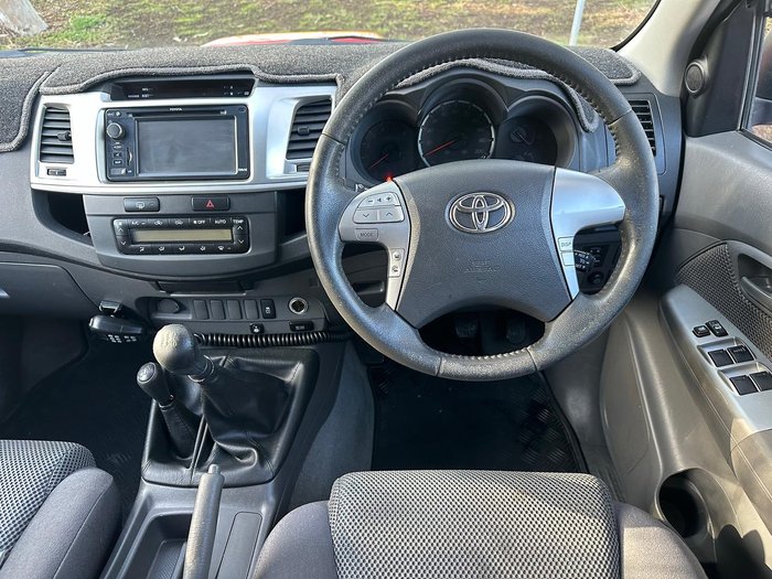 2013 Toyota Hilux SR5