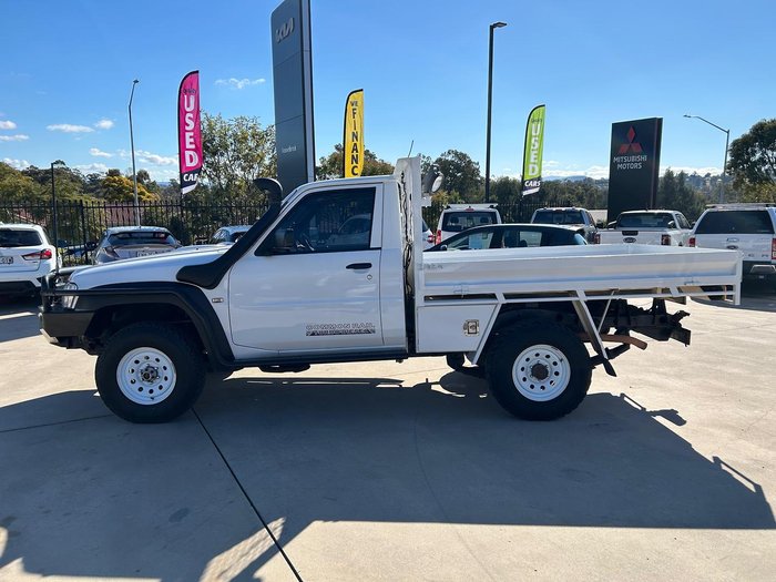 2014 Nissan Patrol DX
